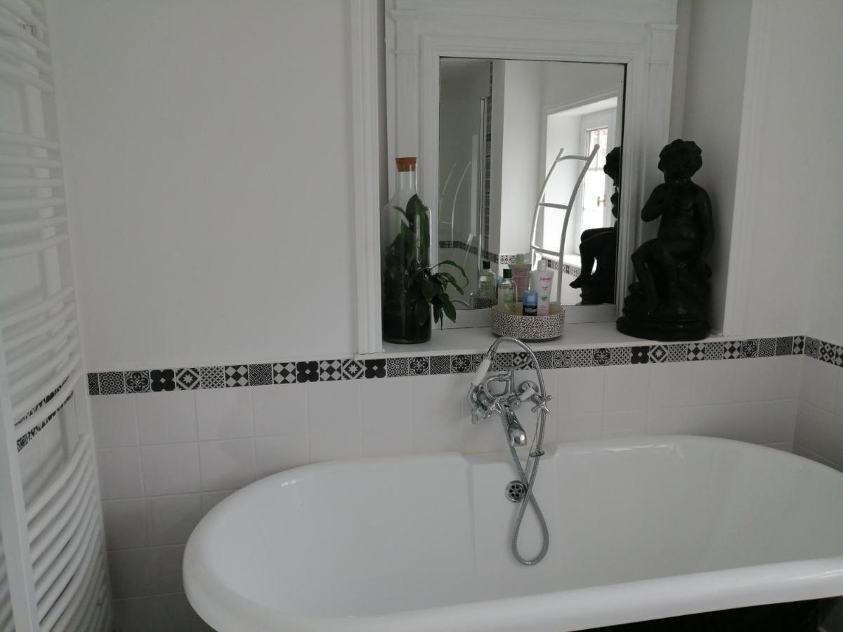 Appartement André Le Nôtre dans château XIX ème Bracquetuit Extérieur photo