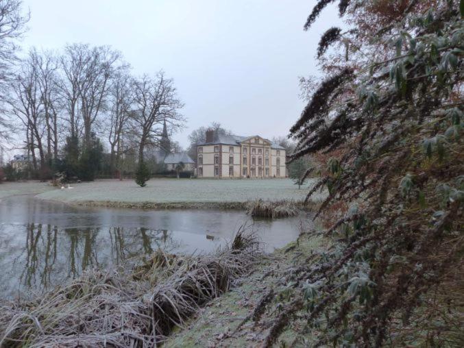 Appartement André Le Nôtre dans château XIX ème Bracquetuit Extérieur photo